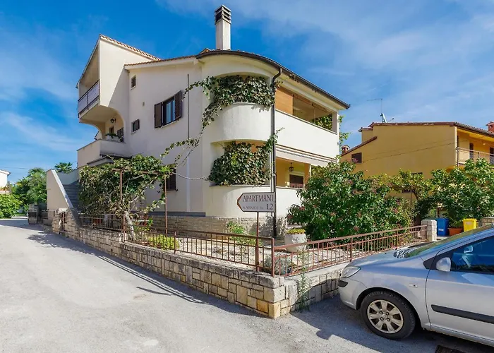 Apartment Zrinka.2 *