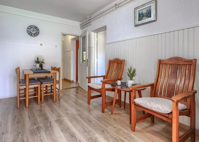 Zrinka-2 By Interhome * Poreč