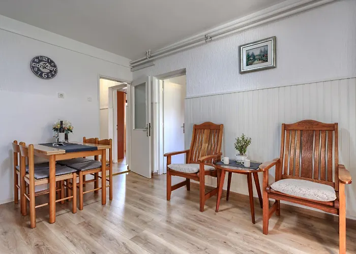 Apartment Zrinka.2 *