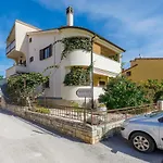 Apartment Zrinka.2 *