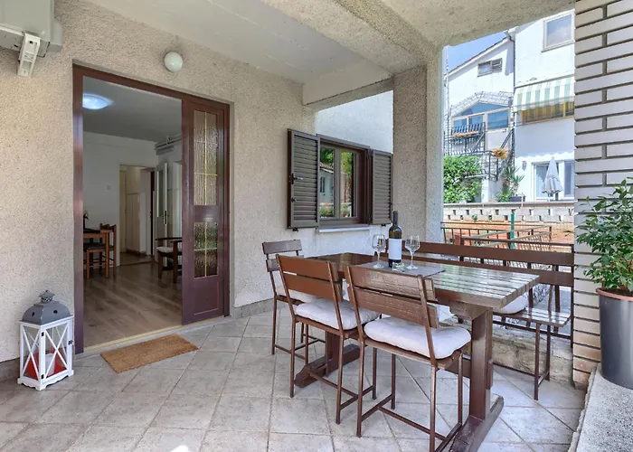 Zrinka-2 By Interhome *