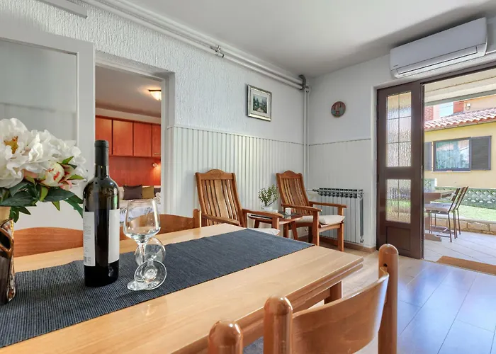 Zrinka-2 By Interhome Lejlighed