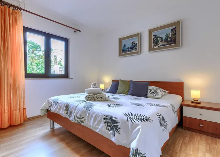 Zrinka-2 By Interhome *