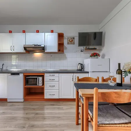 Zrinka.2 Apartment Poreč
